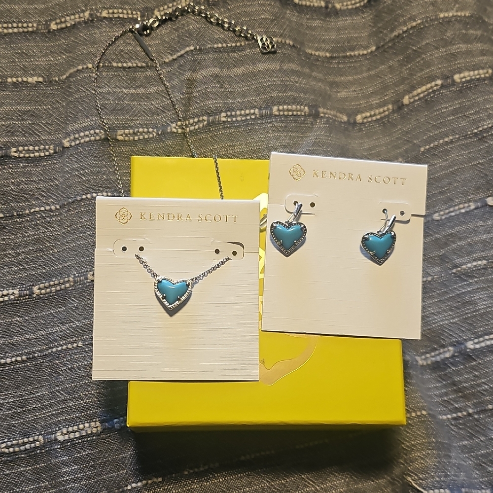 Kendra Scott Silver and Turquoise Heart Jewelry Set